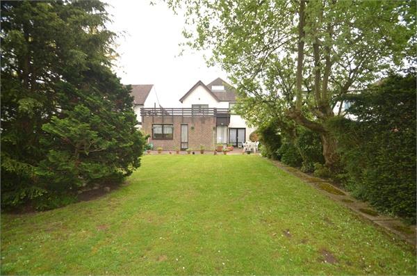Parkside, Mill Hill